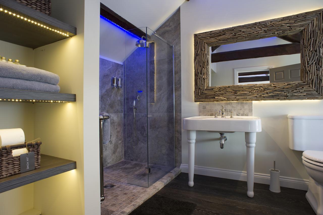Shore Hotel Port Saint Mary Екстериор снимка